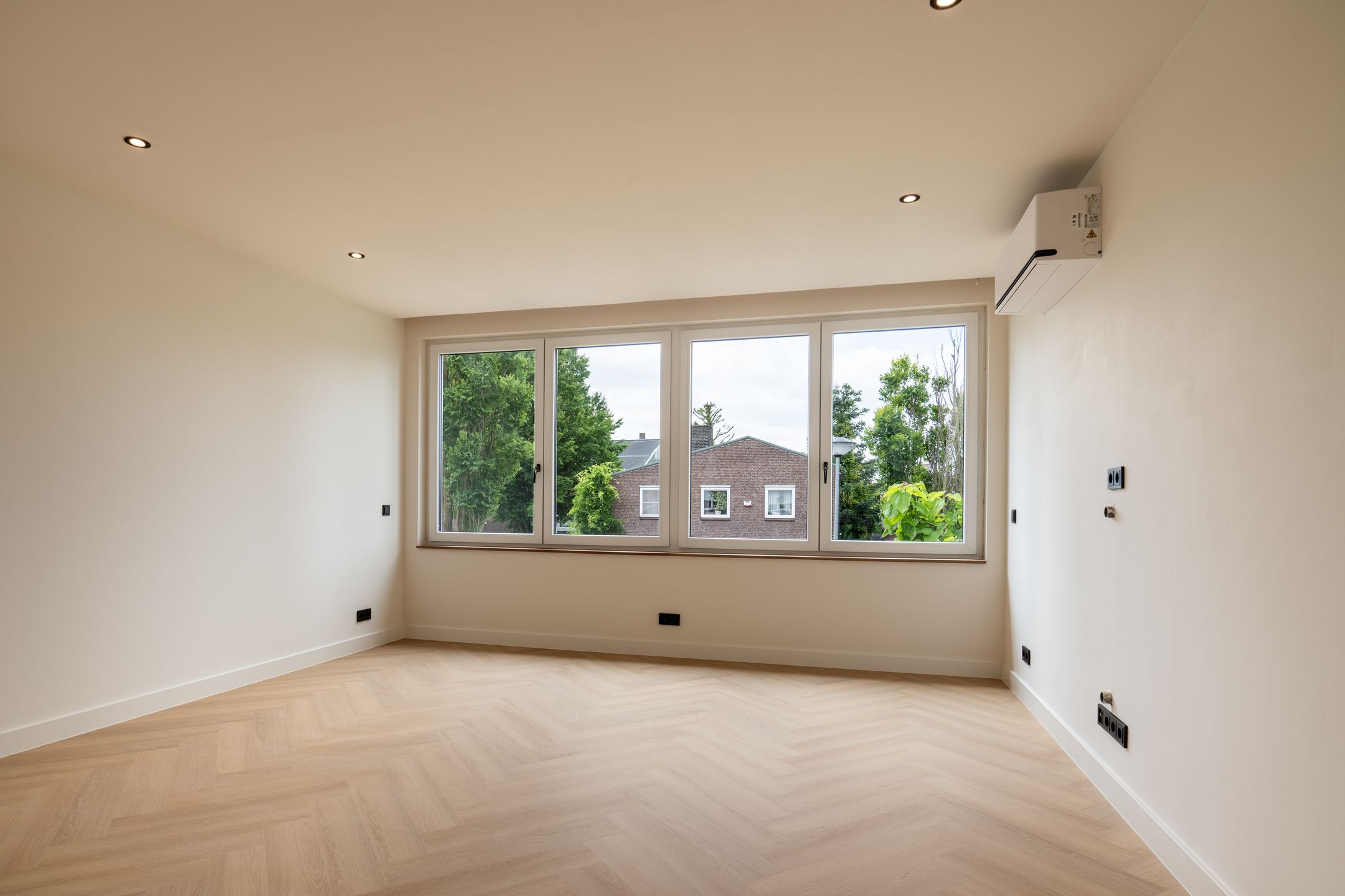 Photo 15 of Veldstraat 36