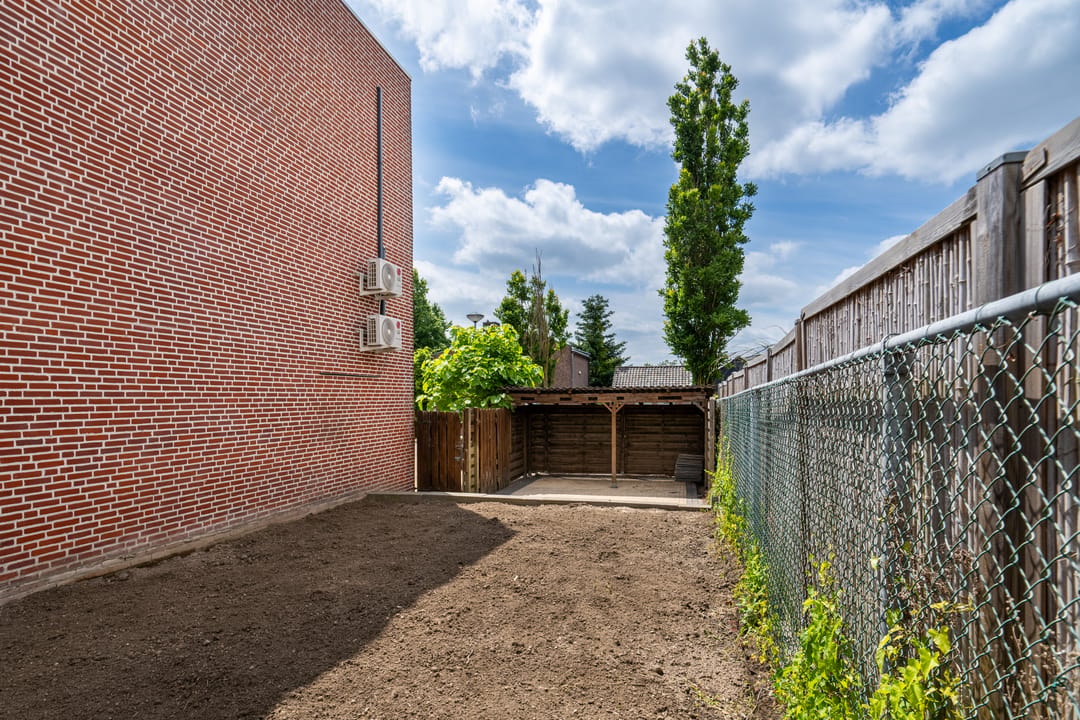 Photo 26 of Veldstraat 36