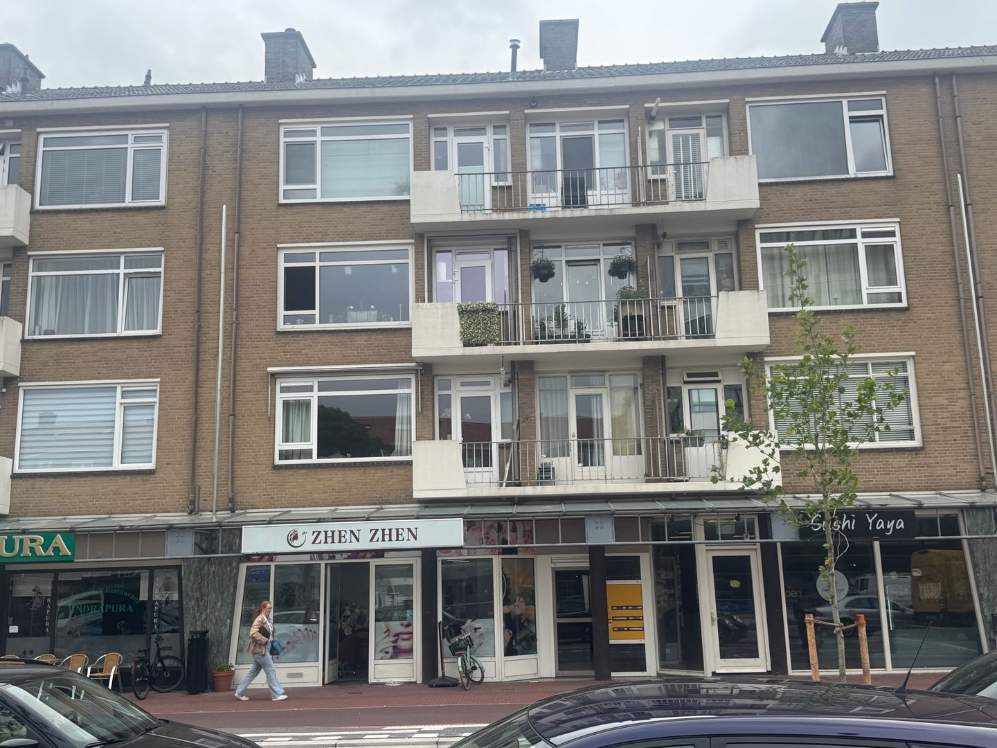 Bekijk foto 2 van Hendrik Ravesteijnplein 60