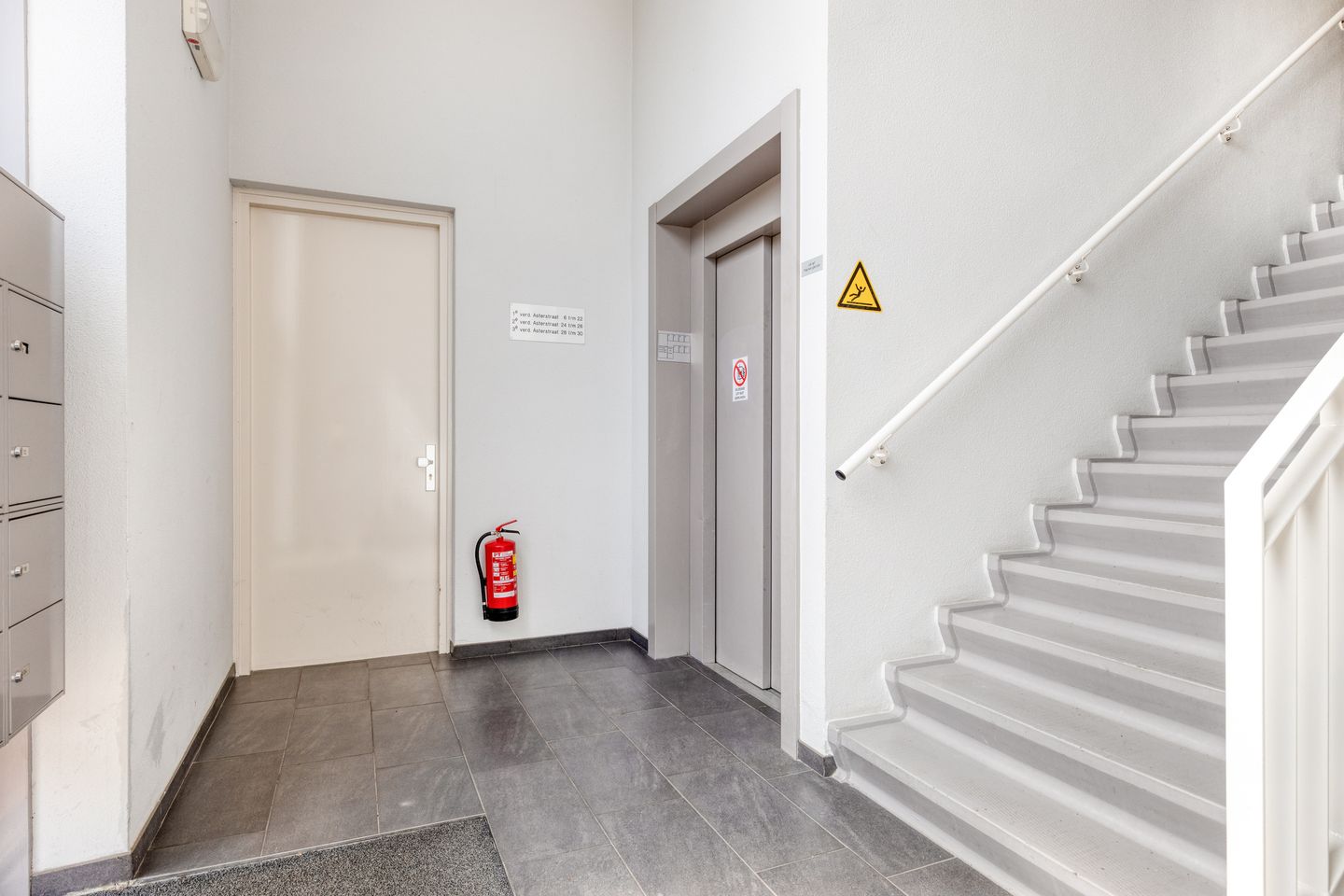 Photo 10 of Asterstraat 16