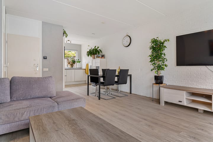 Photo 3 of Johan Buziaustraat 33