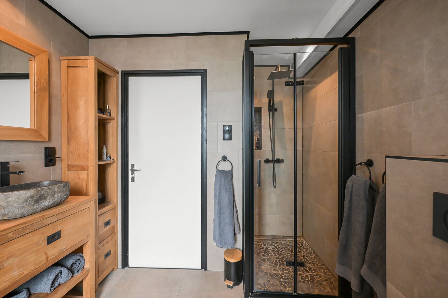 Photo 19 of Hertog Albrechtstraat 72