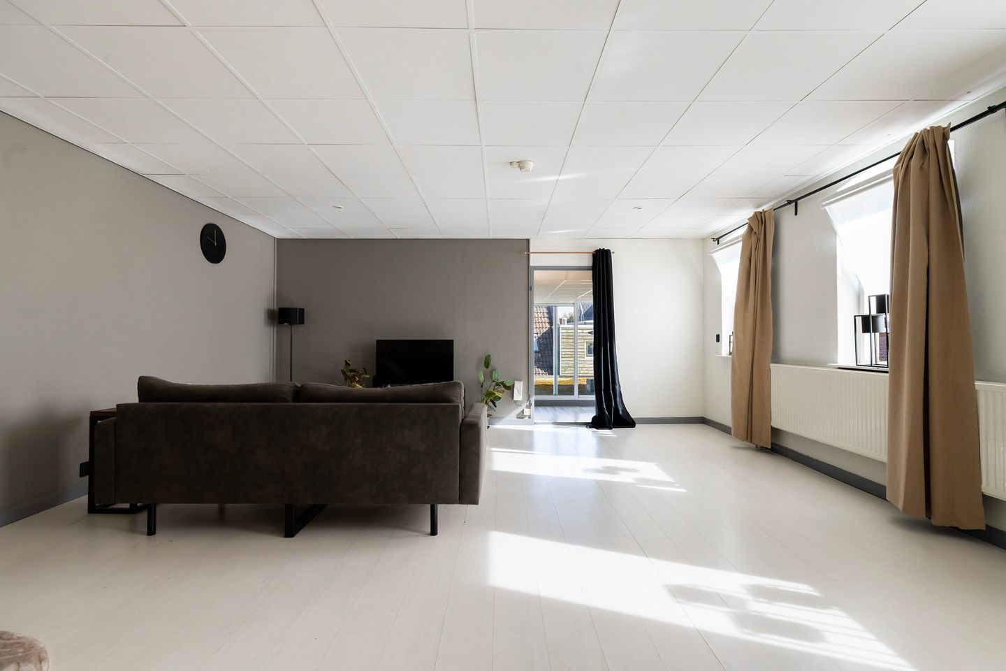 Bekijk foto 3 van Stationsweg 3