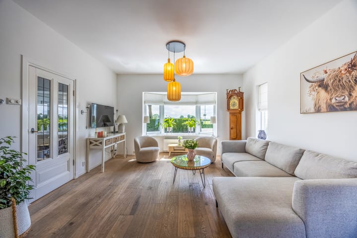 Hoekwoning te koop: Herenweg 70, Ankeveen