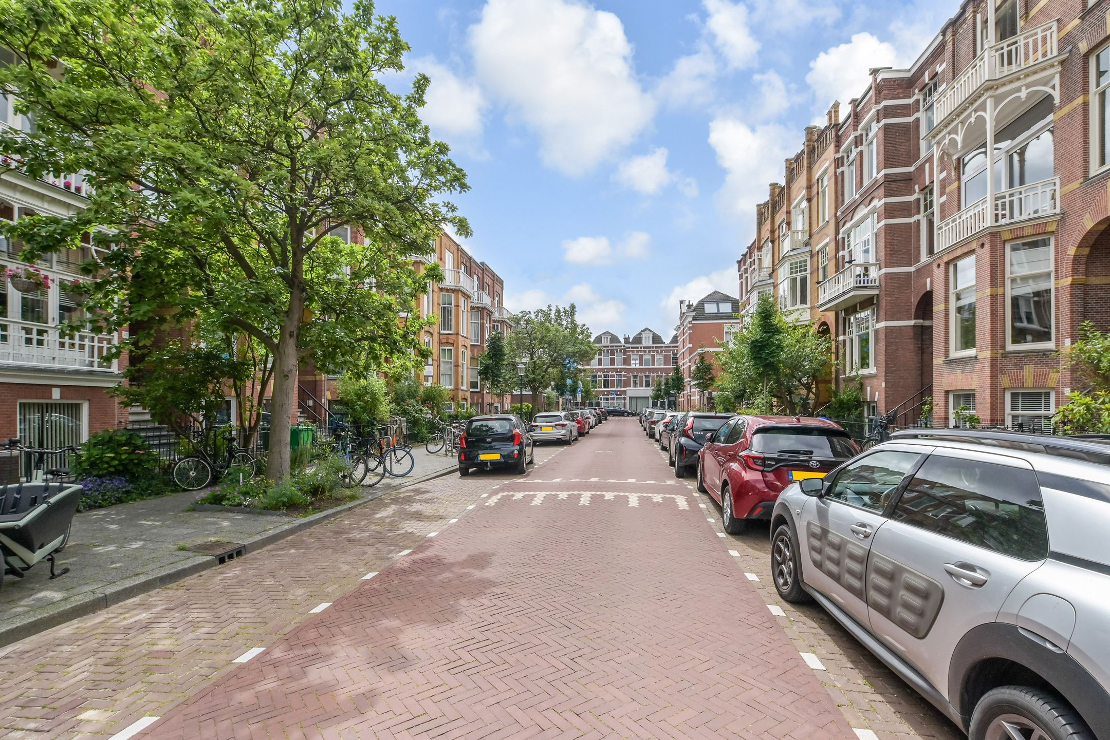 Photo 30 of Gerard Reijnststraat 38
