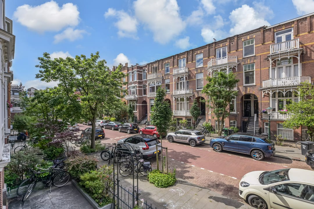 Photo 32 of Gerard Reijnststraat 38