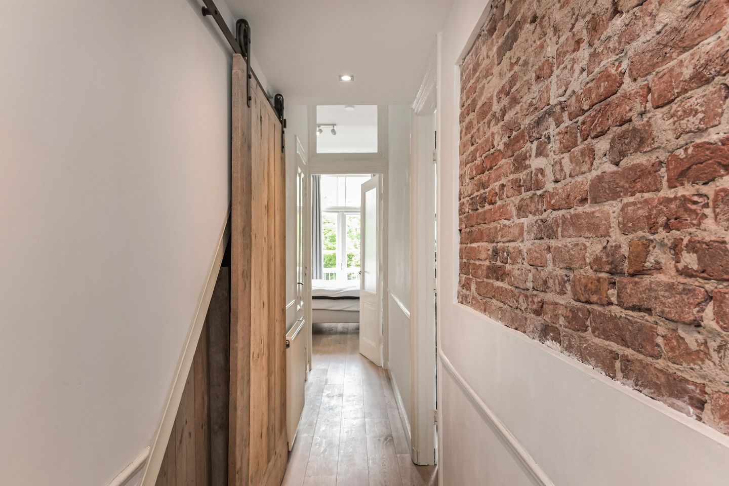 Photo 20 of Gerard Reijnststraat 38