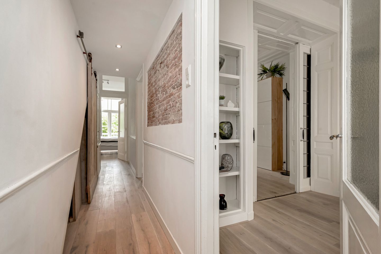 Photo 19 of Gerard Reijnststraat 38