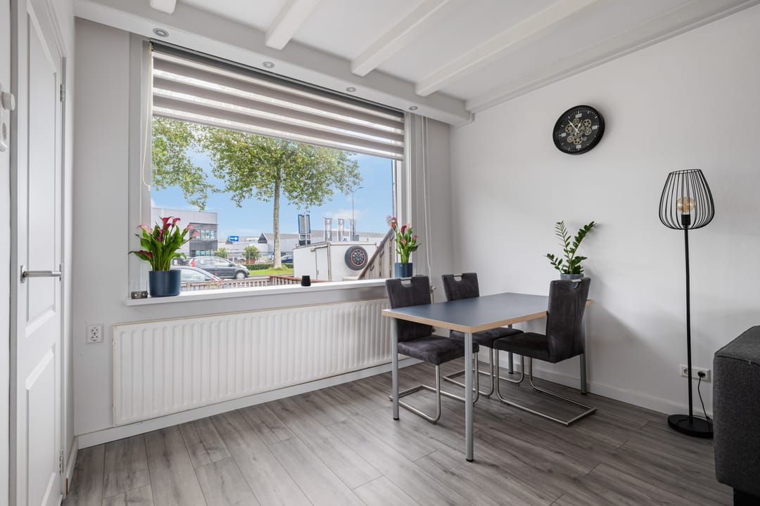 Photo 11 of Merwedestraat 157
