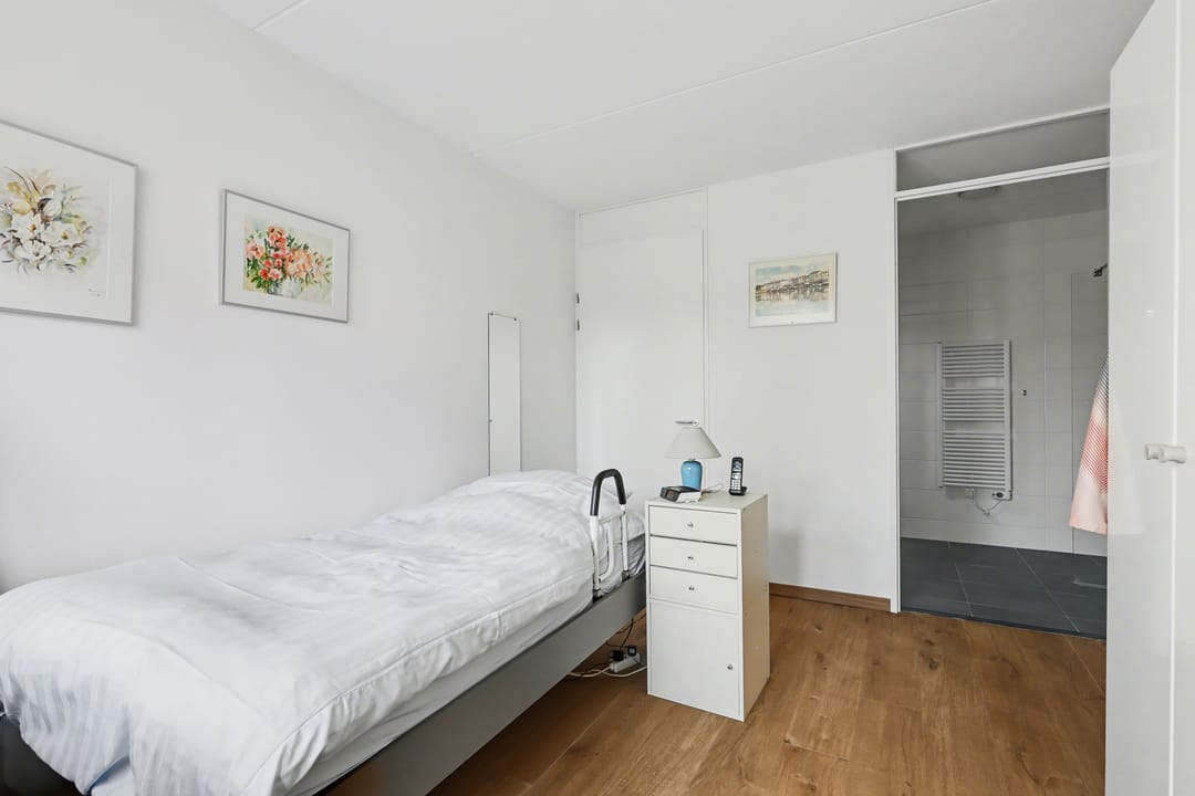 Photo 11 of Pagetstraat 9