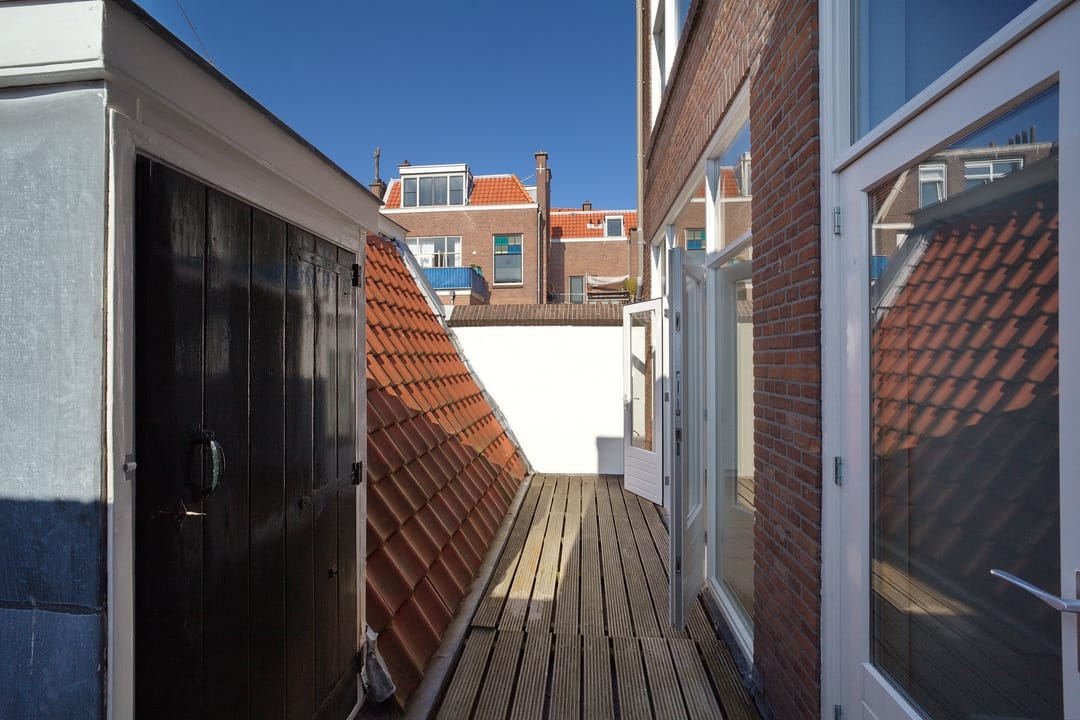 Photo 8 of Bentinckstraat 120
