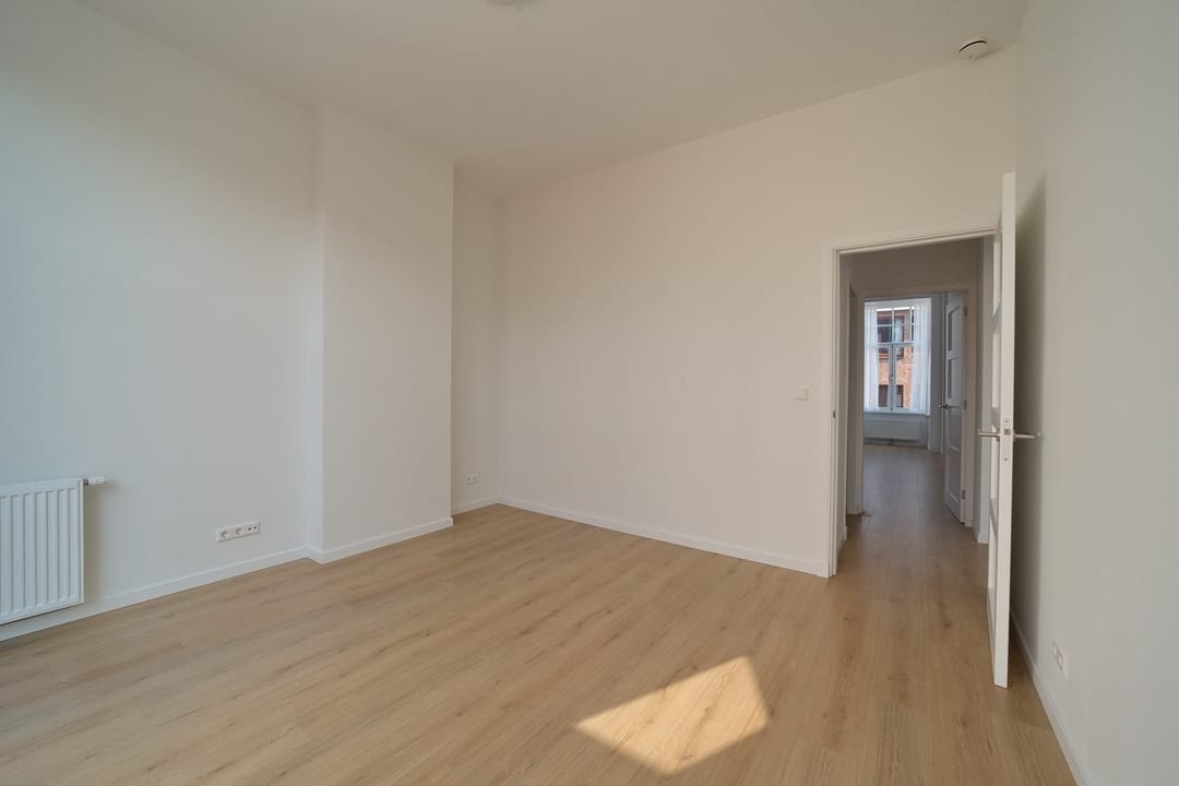 Photo 7 of Bentinckstraat 120