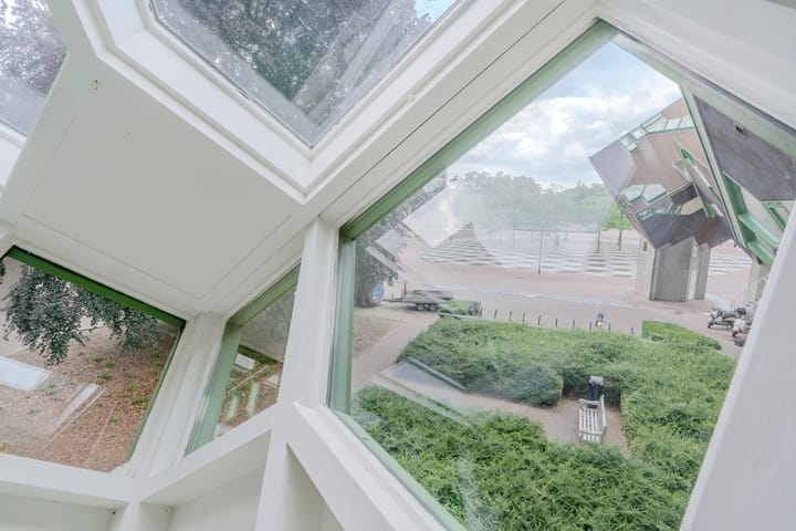 Tussenwoning te koop: Piet Blomplein 7, Helmond