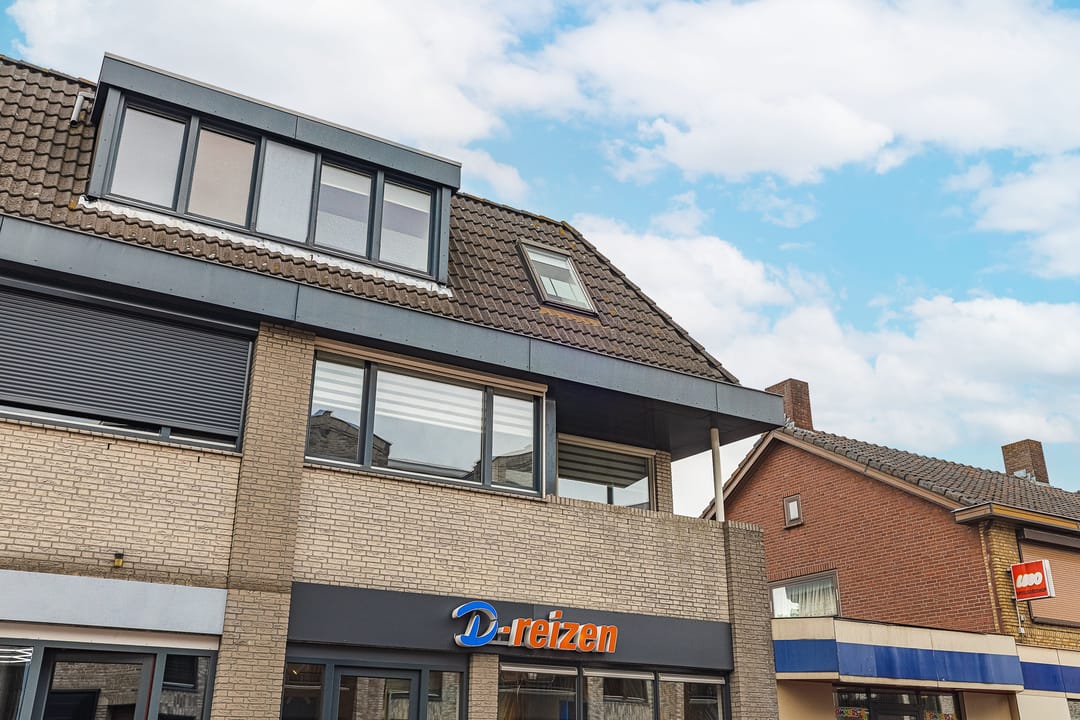 Photo 7 of Dorpsstraat 84-A