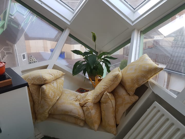 Tussenwoning te koop: Piet Blomplein 7, Helmond