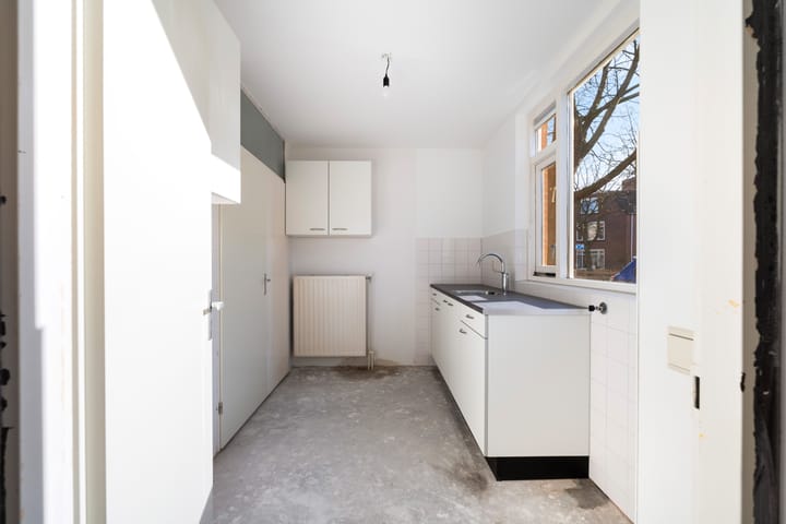 Appartement te koop: A. van Spronsenstraat 24, 'S-Gravenhage