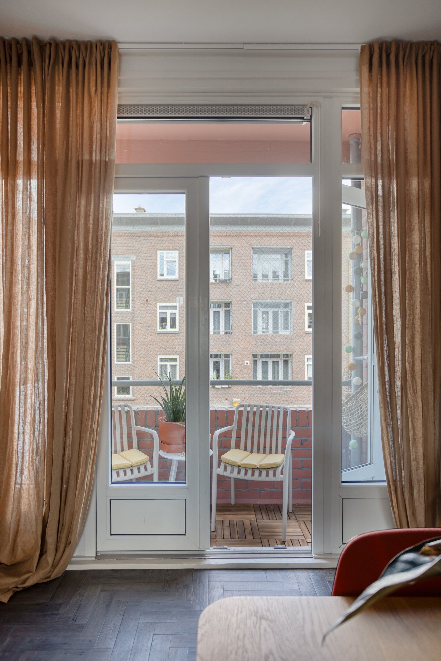 Photo 15 of Van Oestendestraat 37-C