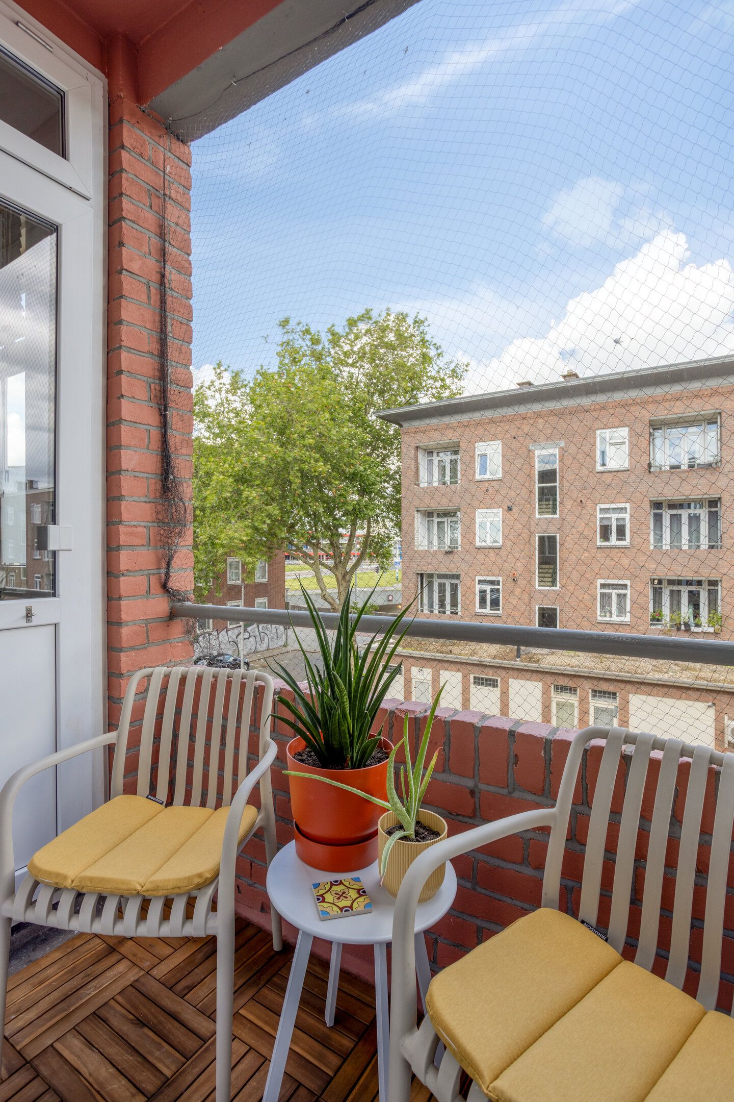 Photo 21 of Van Oestendestraat 37-C