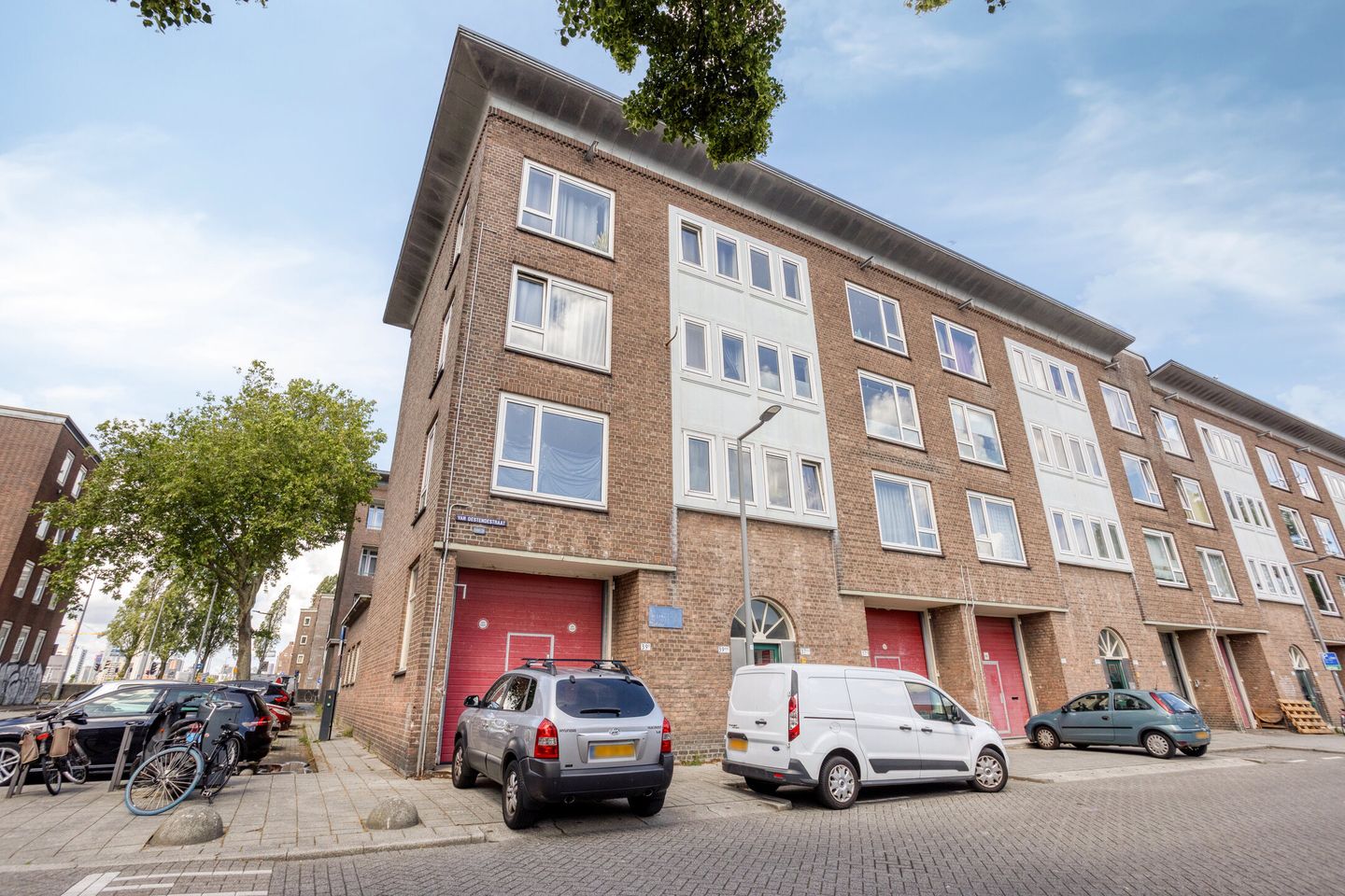Photo 25 of Van Oestendestraat 37-C