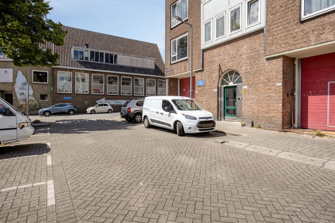 Photo 28 of Van Oestendestraat 37-C