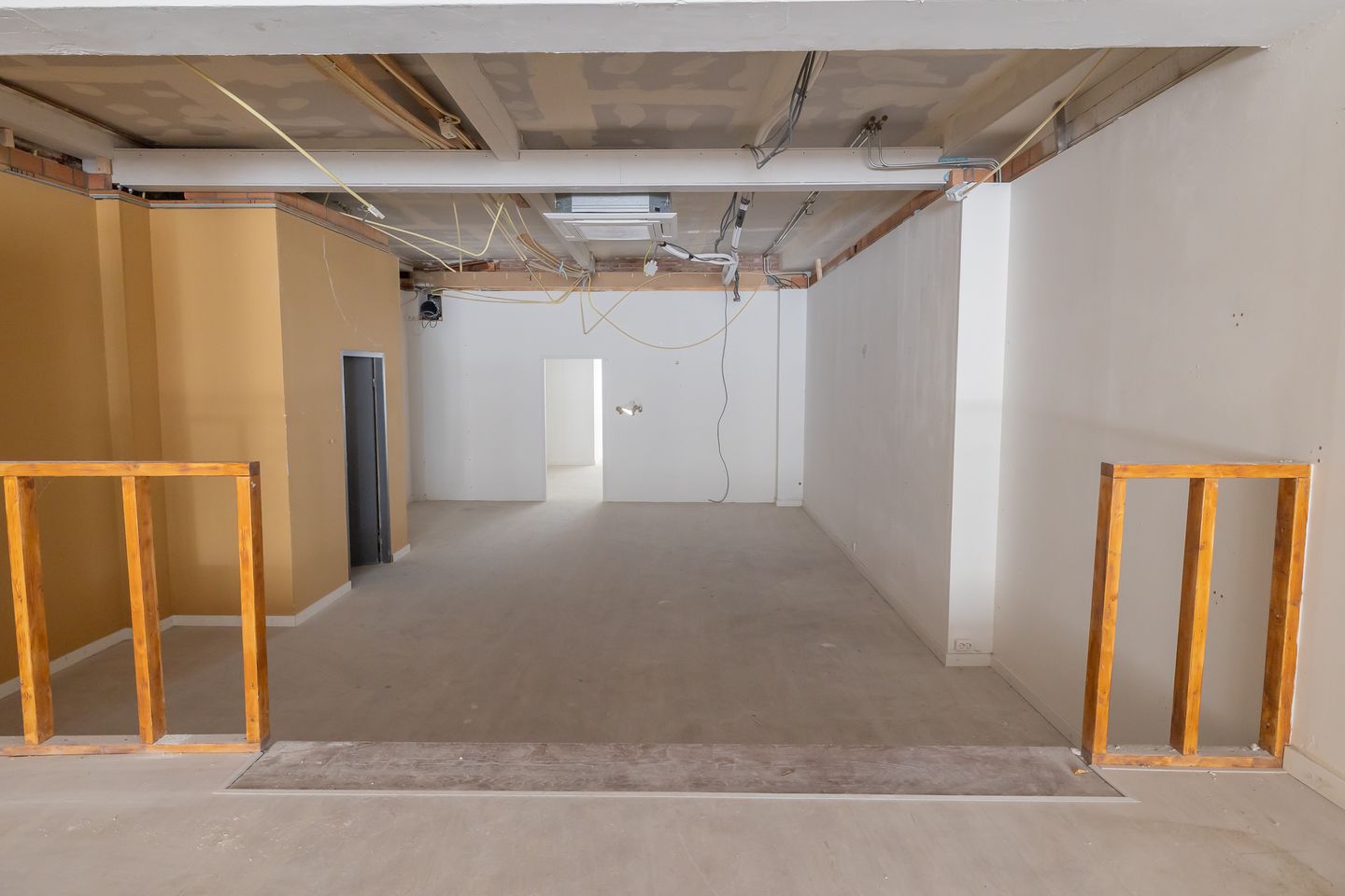 Bekijk foto 3 van Breestraat 111