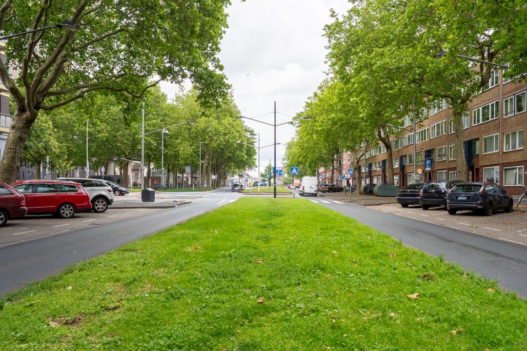 Photo 32 of Dordtselaan 82-A