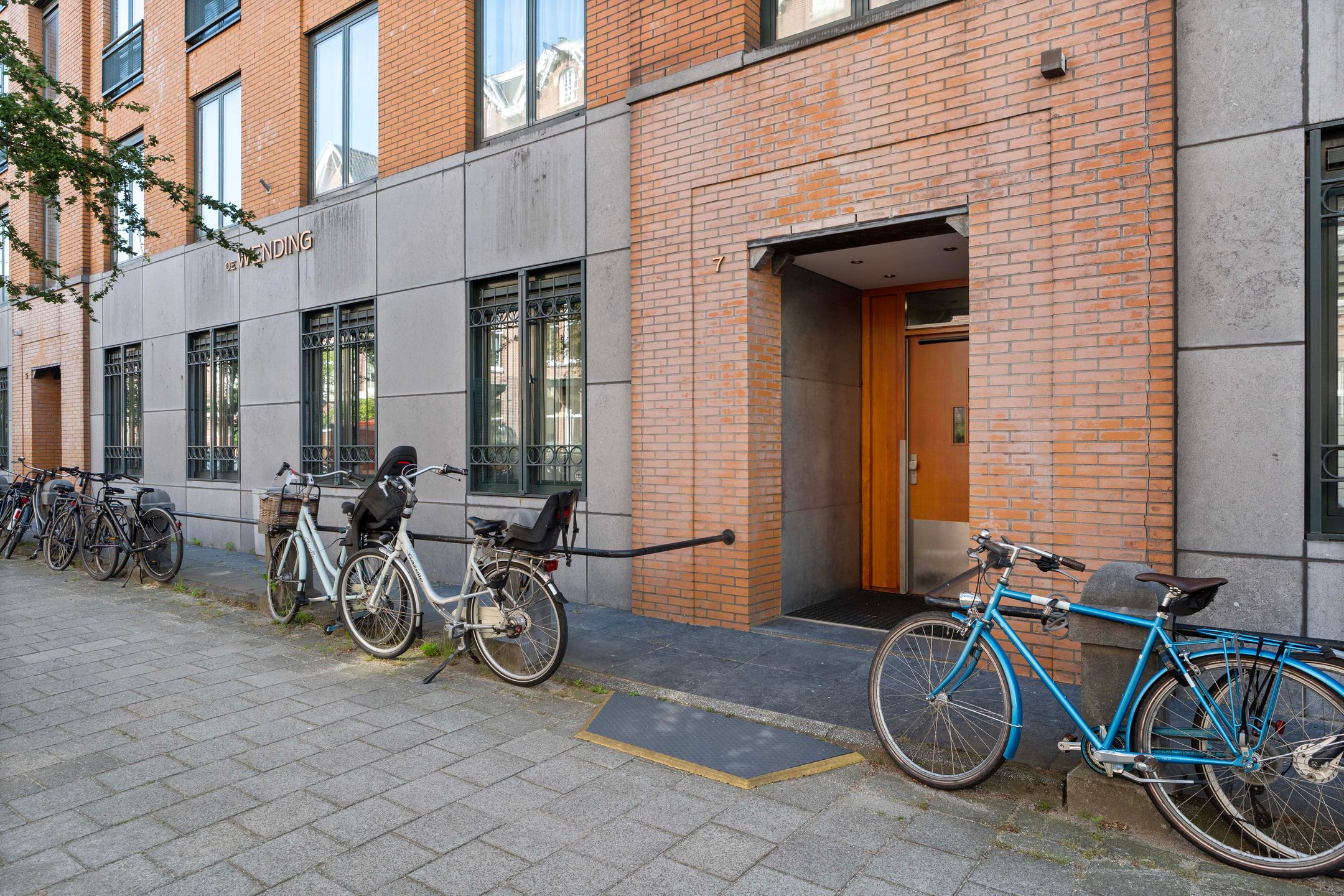 Apartment in Amsterdam, Museumkwartier, Zuid - View 4