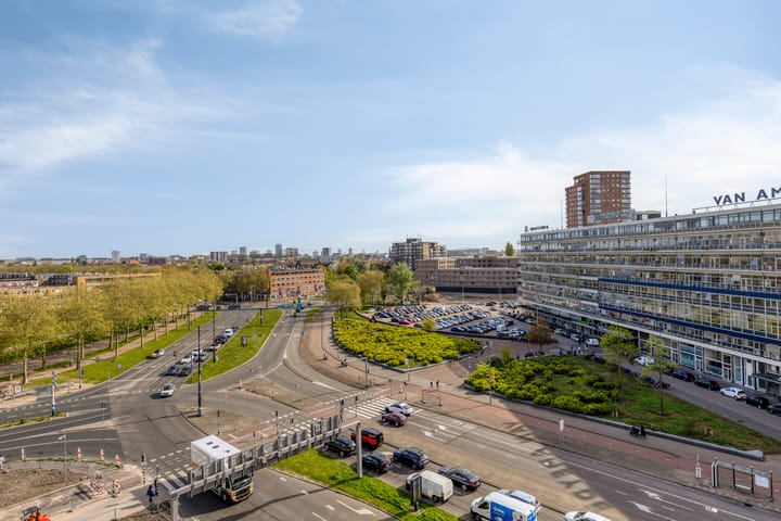 Photo 4 of Zuidplein 676