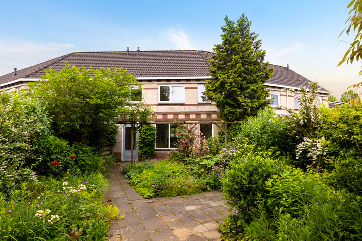 Tussenwoning te koop: Het Kasteel 730, Apeldoorn