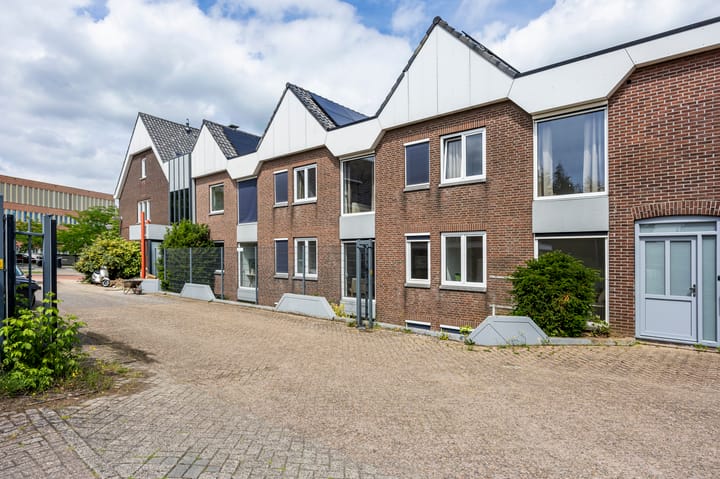 Photo 4 of Nassaustraat 102-B