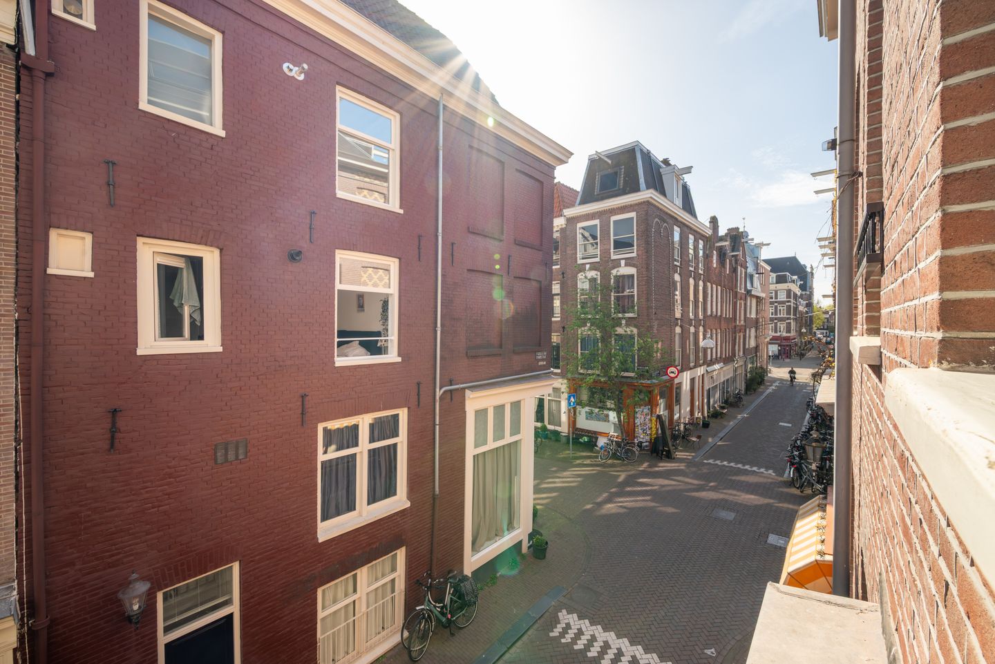 Foto 20 van Eerste Goudsbloemdwarsstraat 14-1