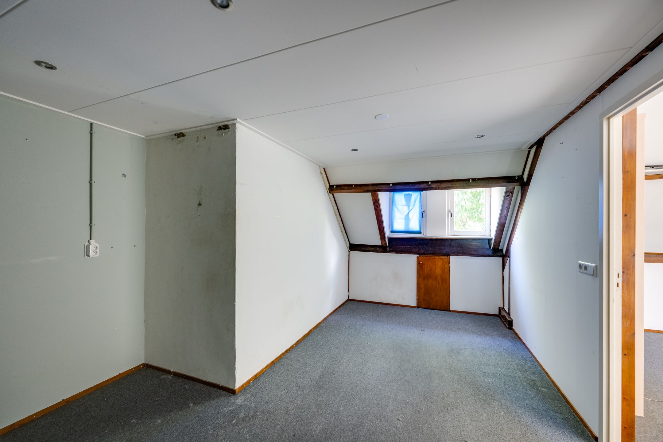 Photo 36 of Leenherenstraat 7