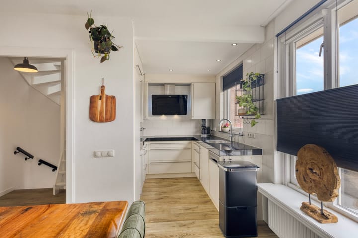 Tussenwoning te koop: Merellaan 9, Anna Paulowna