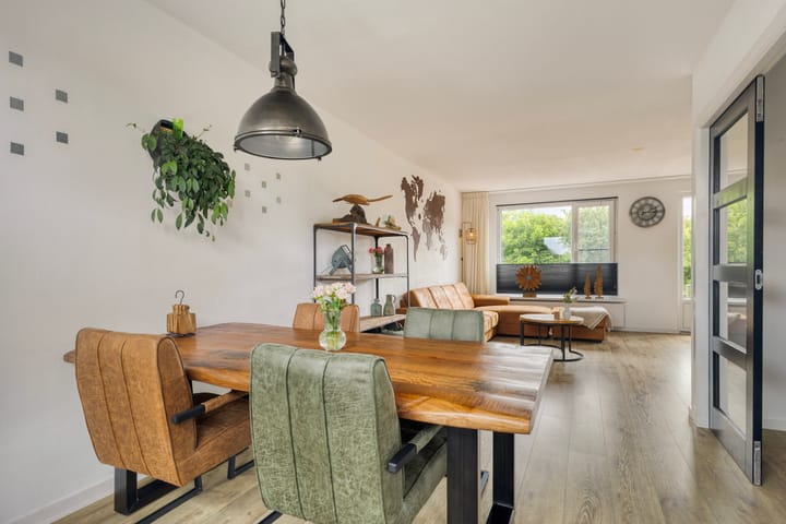 Tussenwoning te koop: Merellaan 9, Anna Paulowna