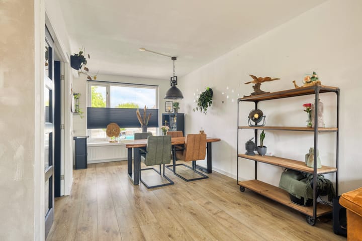 Tussenwoning te koop: Merellaan 9, Anna Paulowna