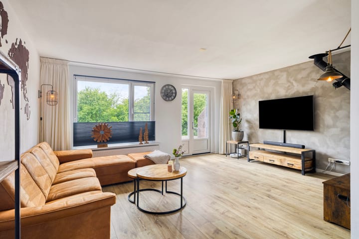 Tussenwoning te koop: Merellaan 9, Anna Paulowna