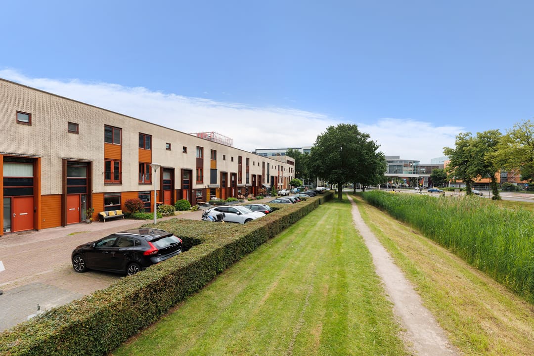 Photo 2 of Verhulststraat 24