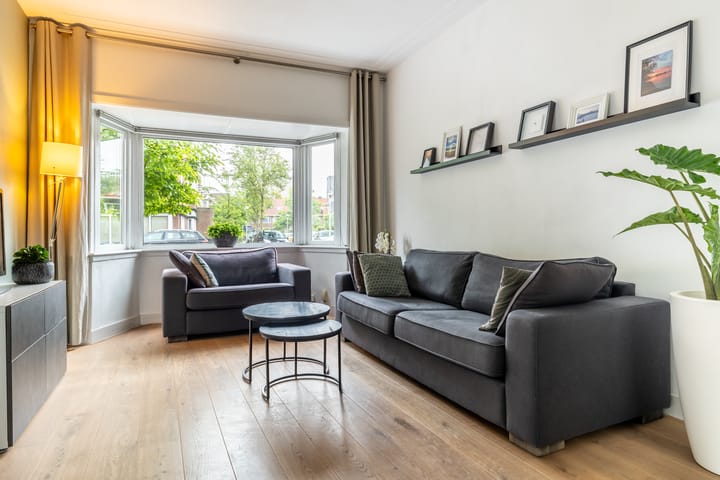Tussenwoning te koop: Generaal van der Plaatstraat 15, Breda