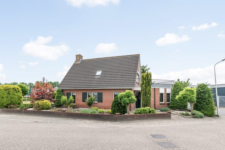 Photo 2 of Praamstraat 40