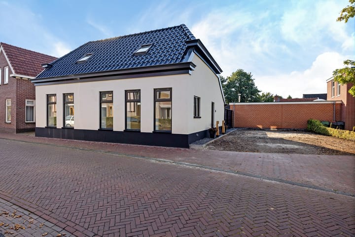 Photo 2 of Engelstilstraat 24