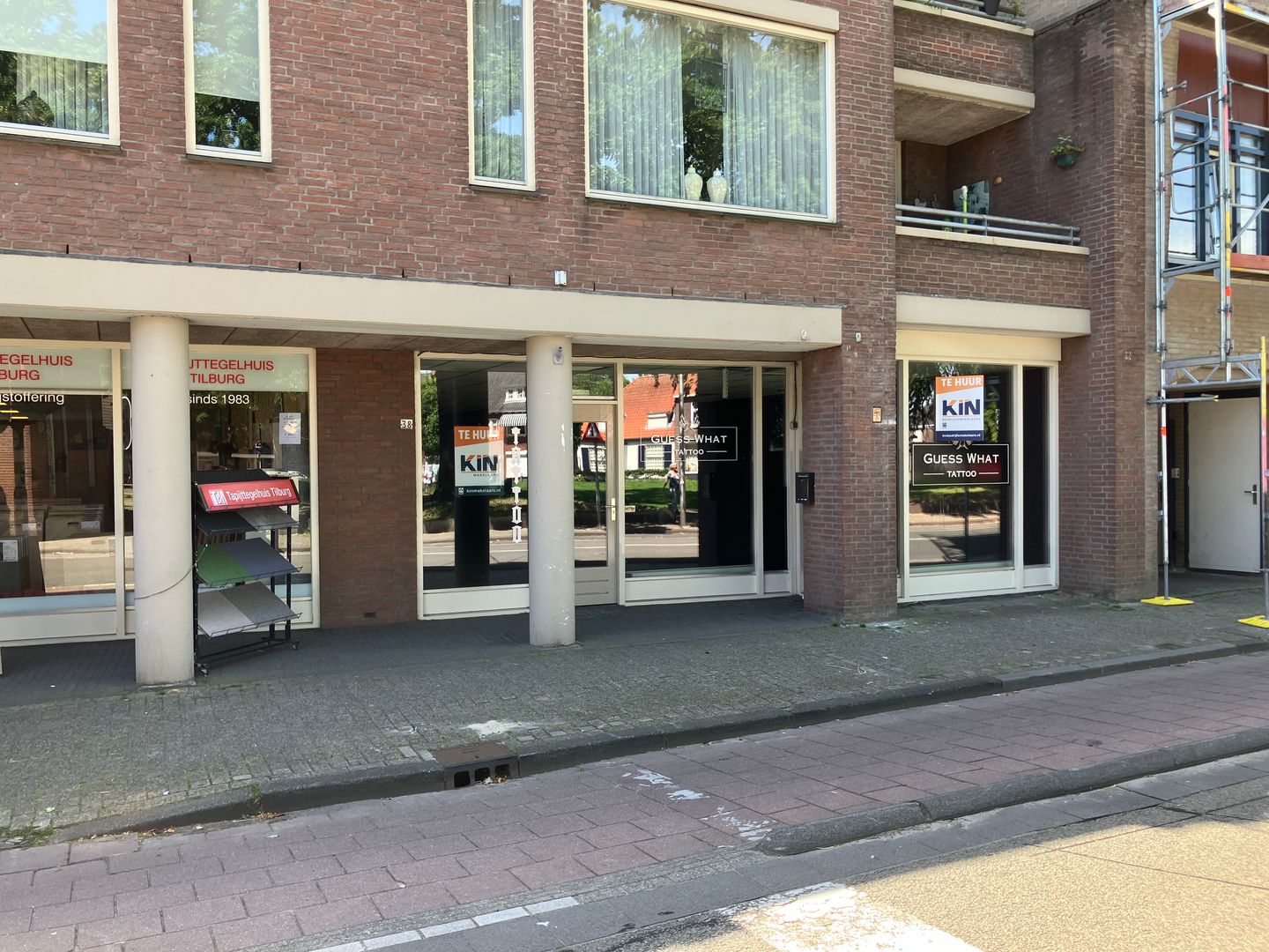 View photo 2 of Veldhovenring 38