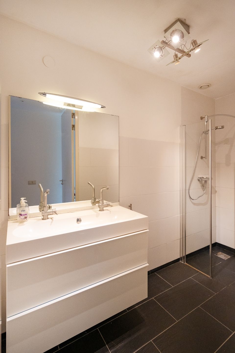 Photo 21 of Silodam 447
