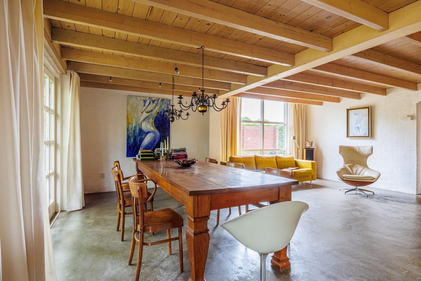 Photo 10 of Bloemenstraat 42