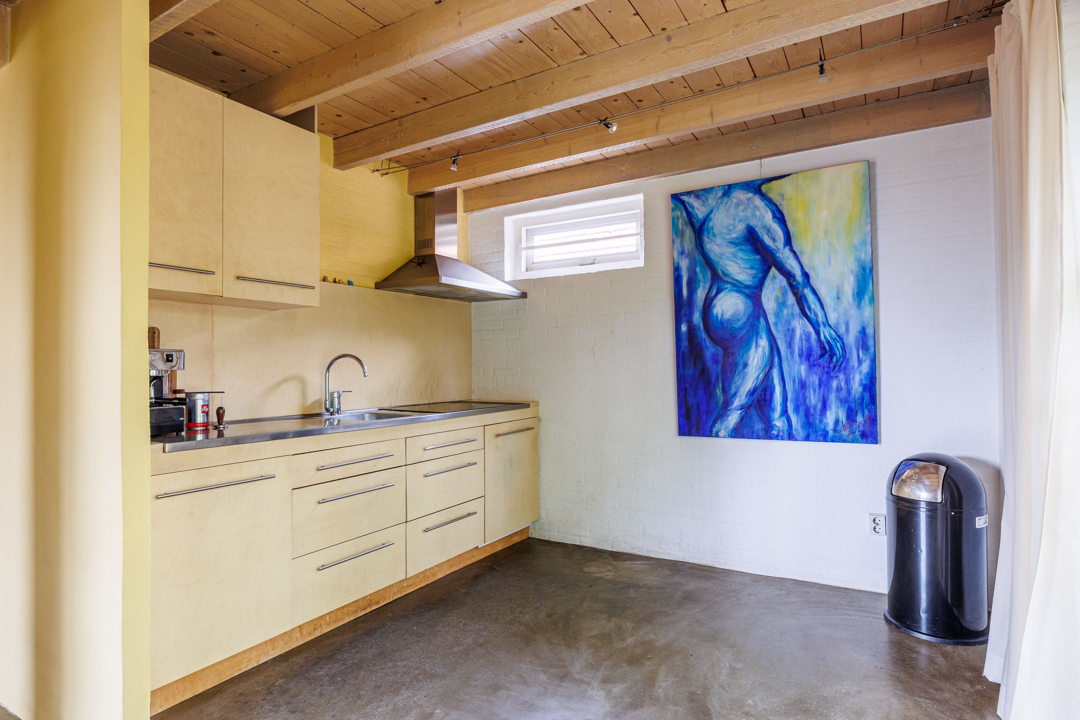 Photo 12 of Bloemenstraat 42