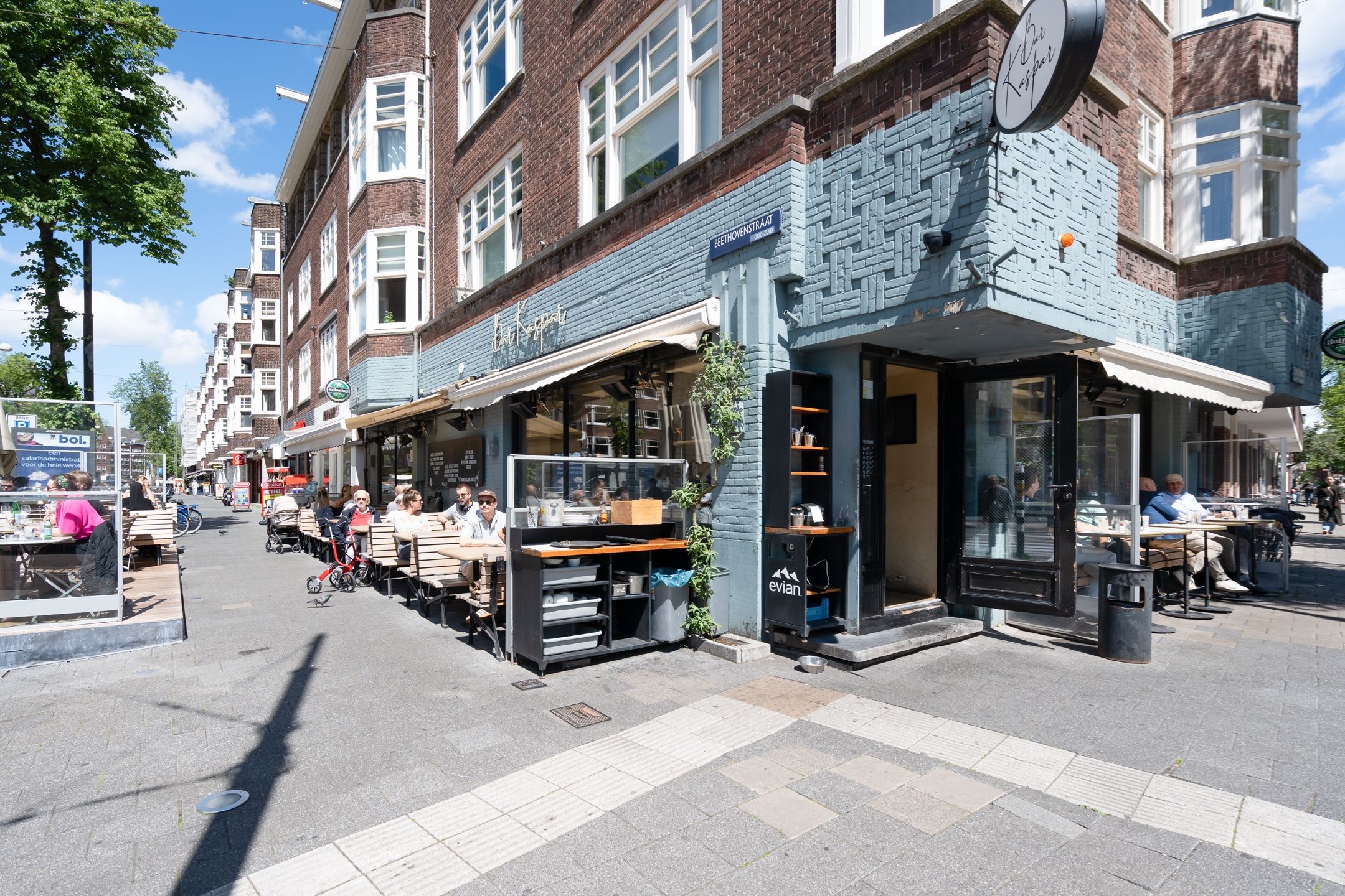 Photo 39 of Catharina van Rennesstraat 1-3