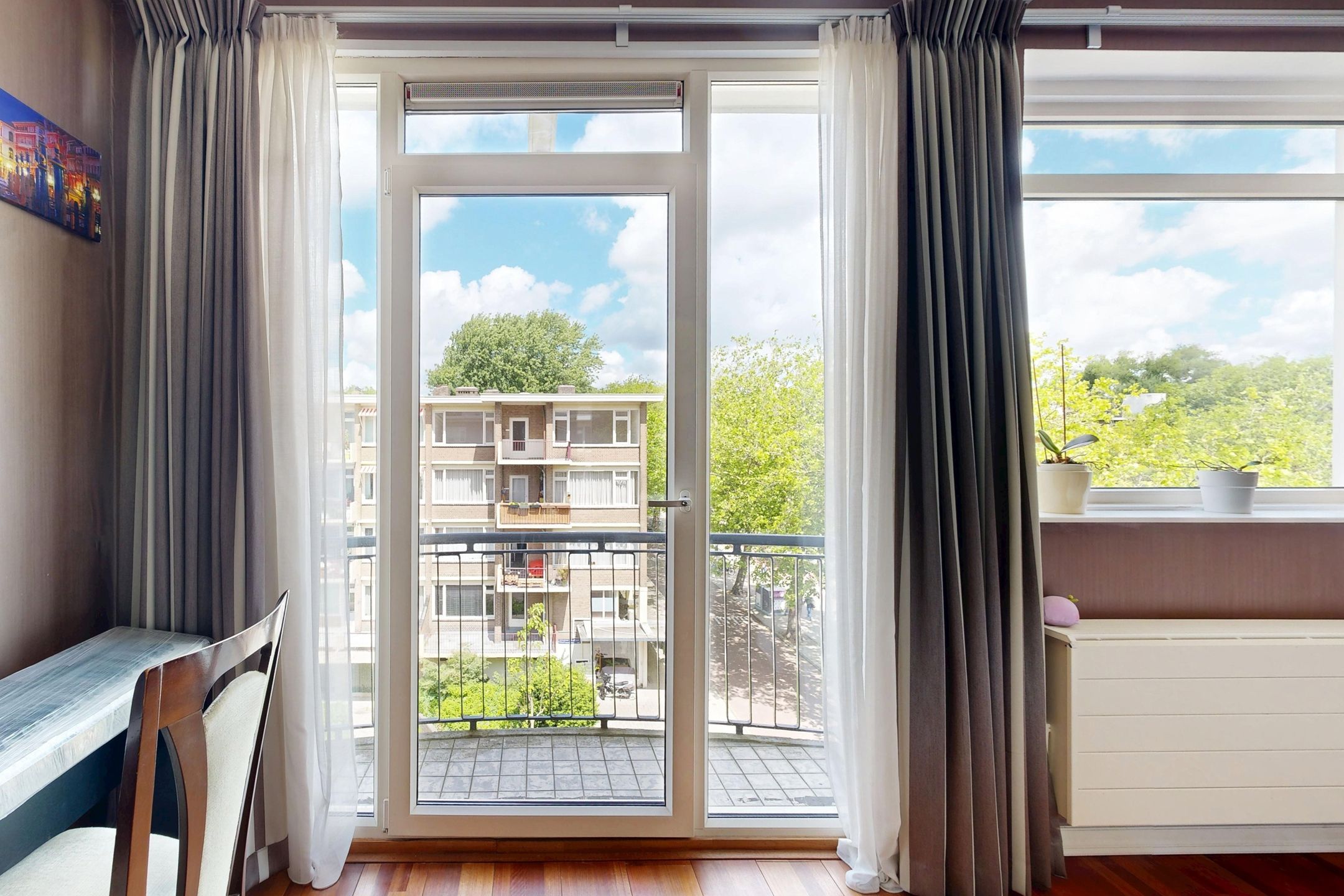 Photo 27 of Catharina van Rennesstraat 1-3