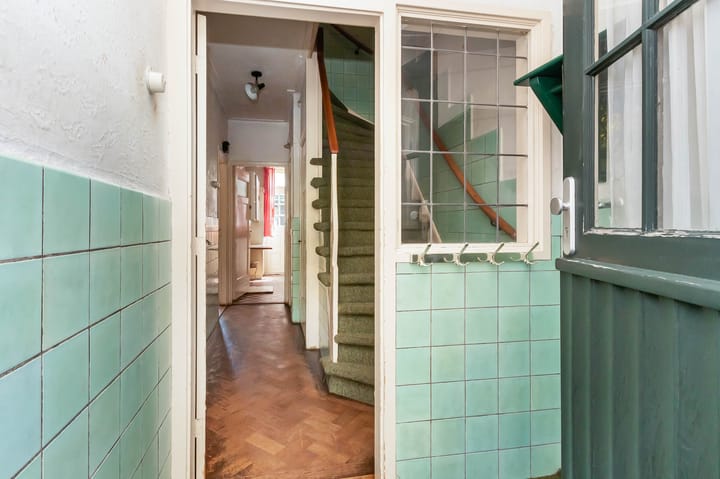 Tussenwoning te koop: Van Limburg Stirumstraat 9, Hilversum