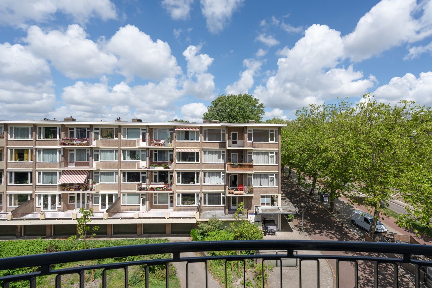Photo 14 of Catharina van Rennesstraat 1-3