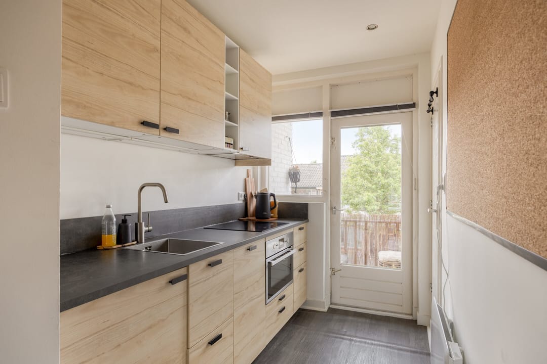 Photo 16 of Louise de Colignystraat 34