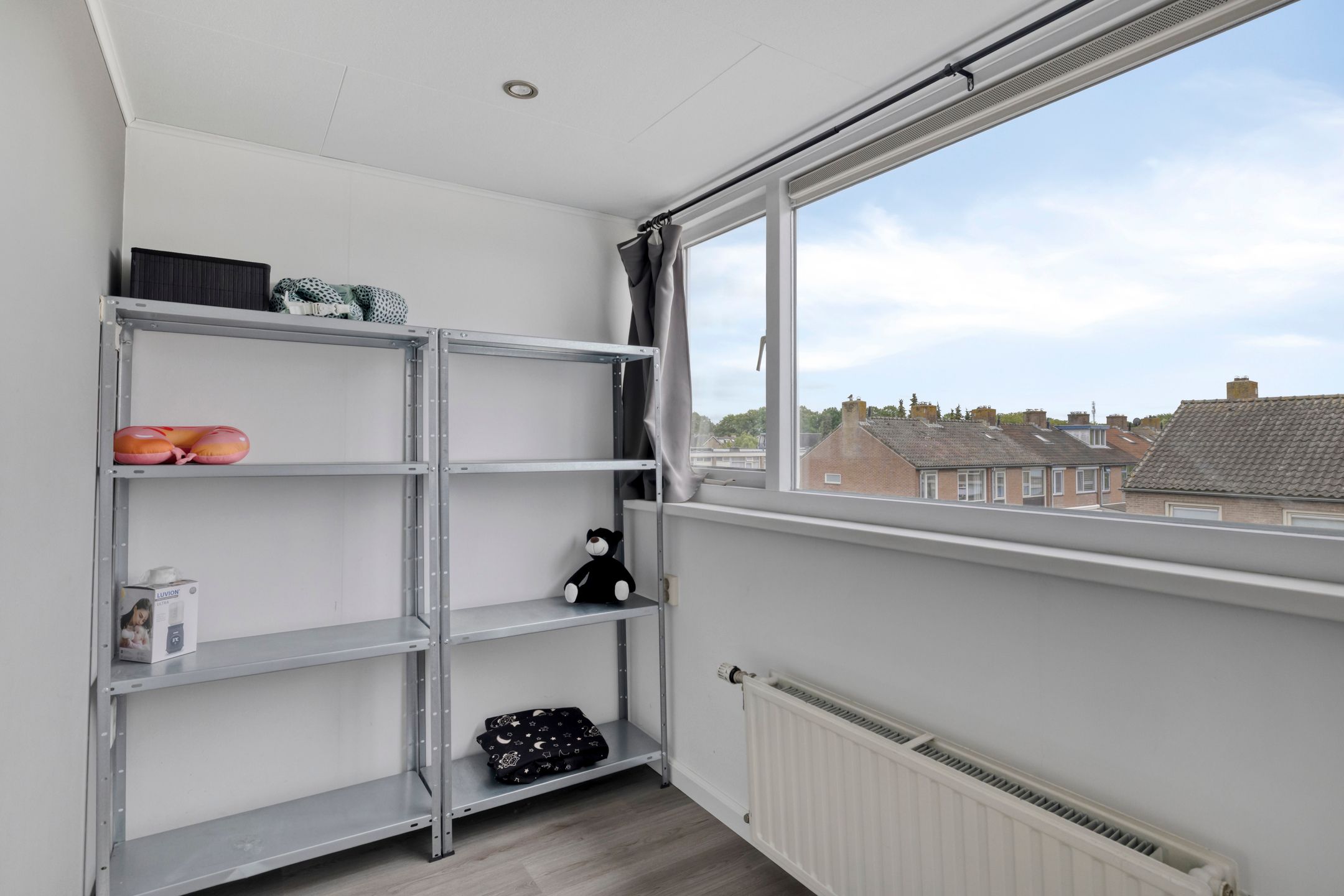 Photo 30 of Van Schendelstraat 11